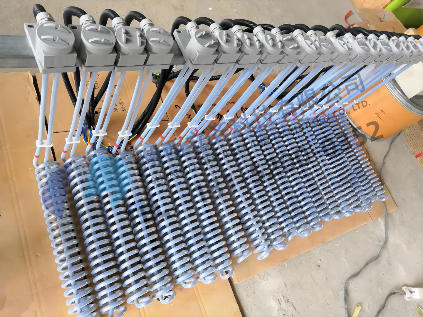 氟塑料电加热器